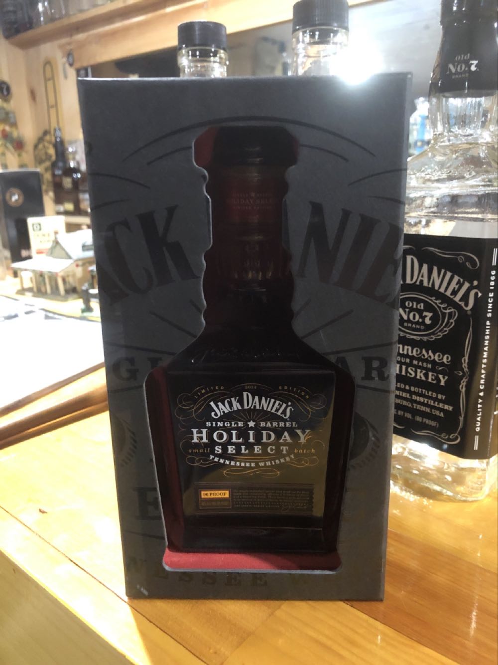 LIQUOR : Single Barrel Holiday 2014  (750 mL) alcohol collectible - Main Image 1