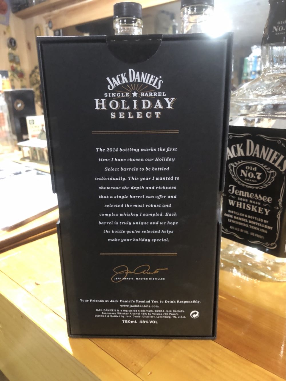 LIQUOR : Single Barrel Holiday 2014  (750 mL) alcohol collectible - Main Image 2