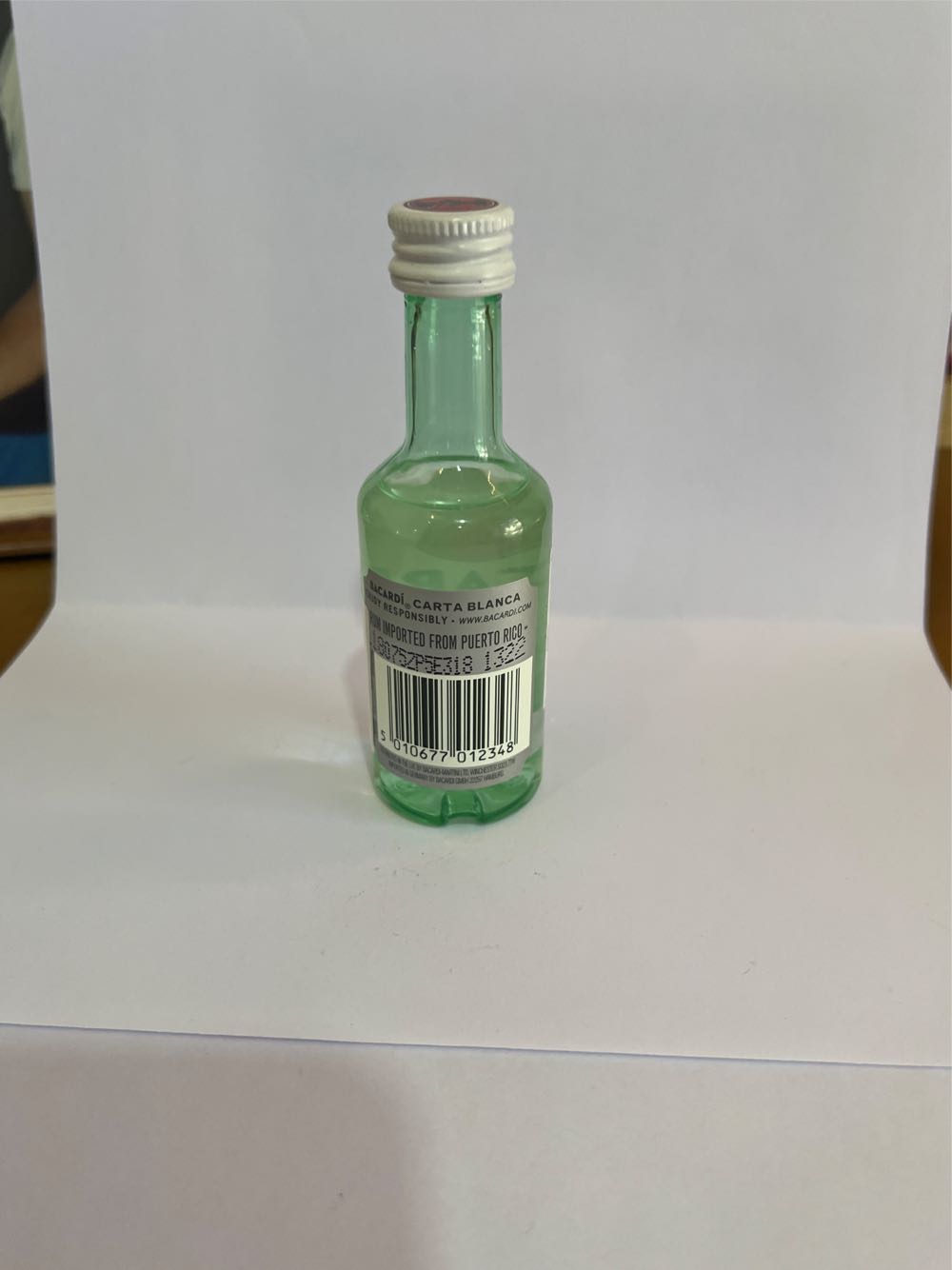 Bacardi Carta Blanca Rum  (50 mL) alcohol collectible [Barcode 5010677012348] - Main Image 2