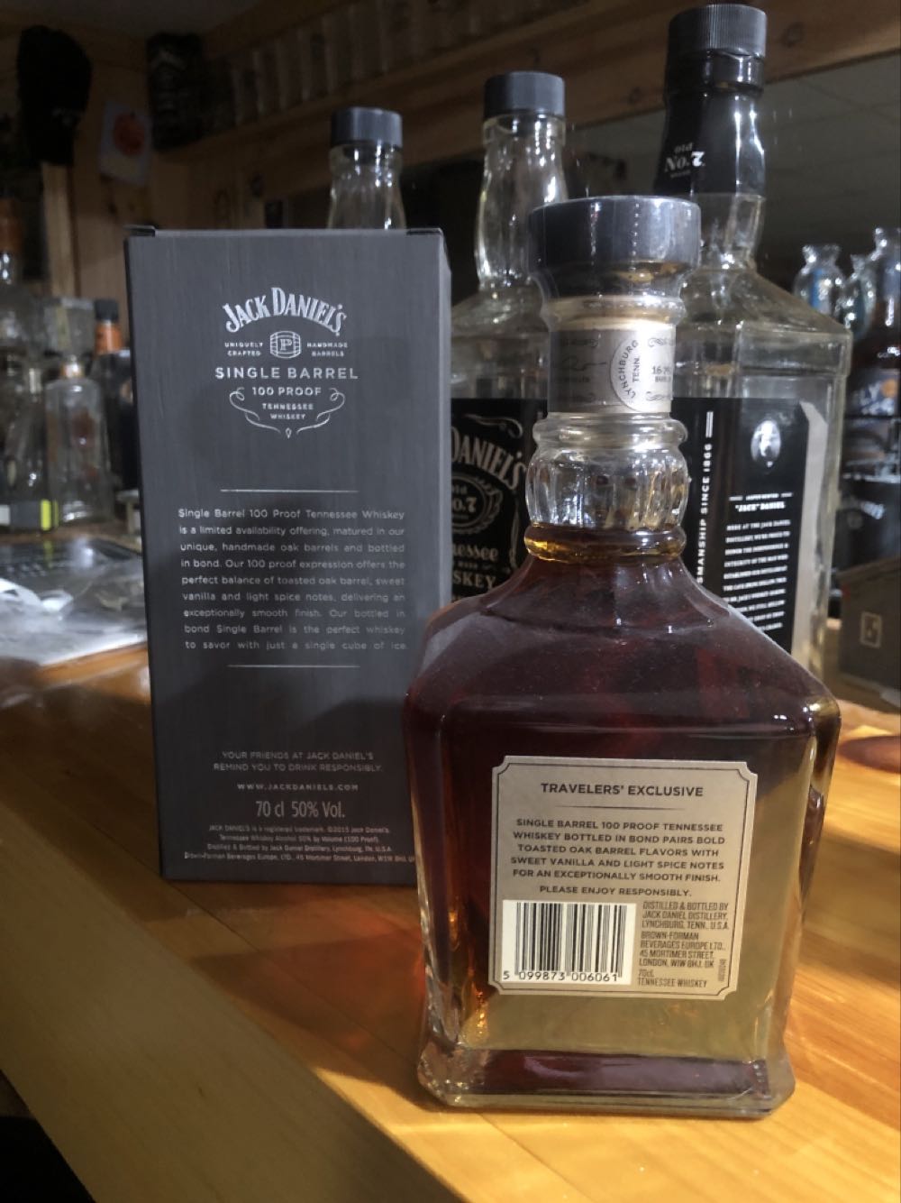 LIQUOR : Single Barrel 100 Proof  (750 mL) alcohol collectible - Main Image 2