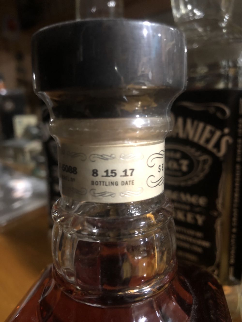 LIQUOR : Single Barrel (c)  (375 mL) alcohol collectible - Main Image 3