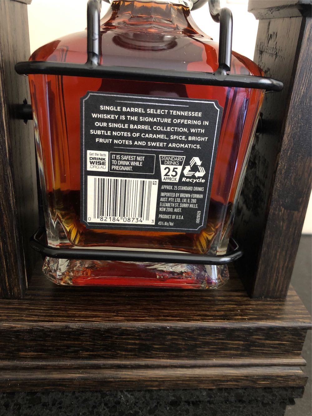 Jack Daniel’s SB Select with Oak Cradle - Jack Daniel’s Distillery, Lynchburg, TN (700 mL) alcohol collectible [Barcode 9310733102416] - Main Image 2