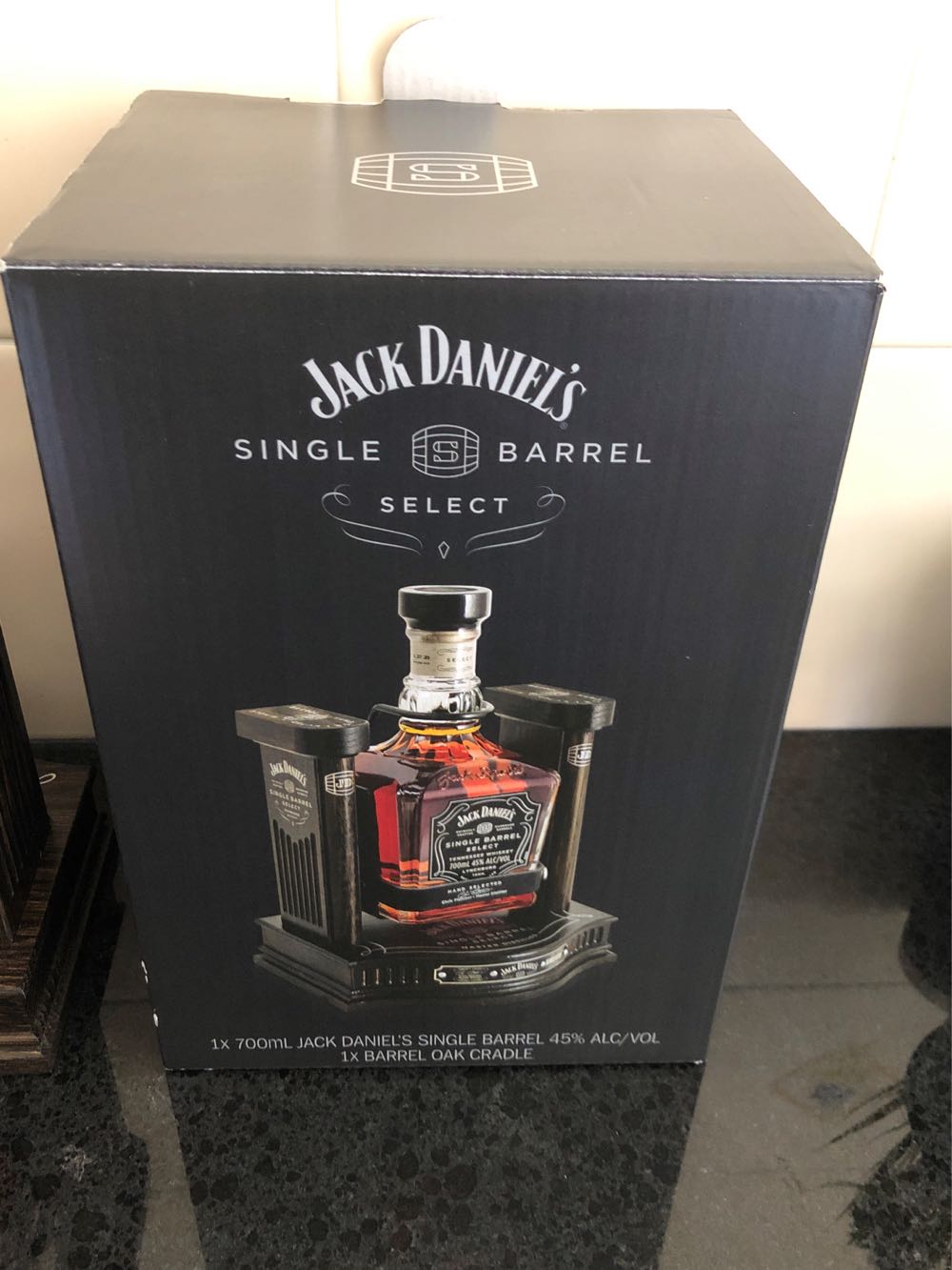 Jack Daniel’s SB Select with Oak Cradle - Jack Daniel’s Distillery, Lynchburg, TN (700 mL) alcohol collectible [Barcode 9310733102416] - Main Image 3