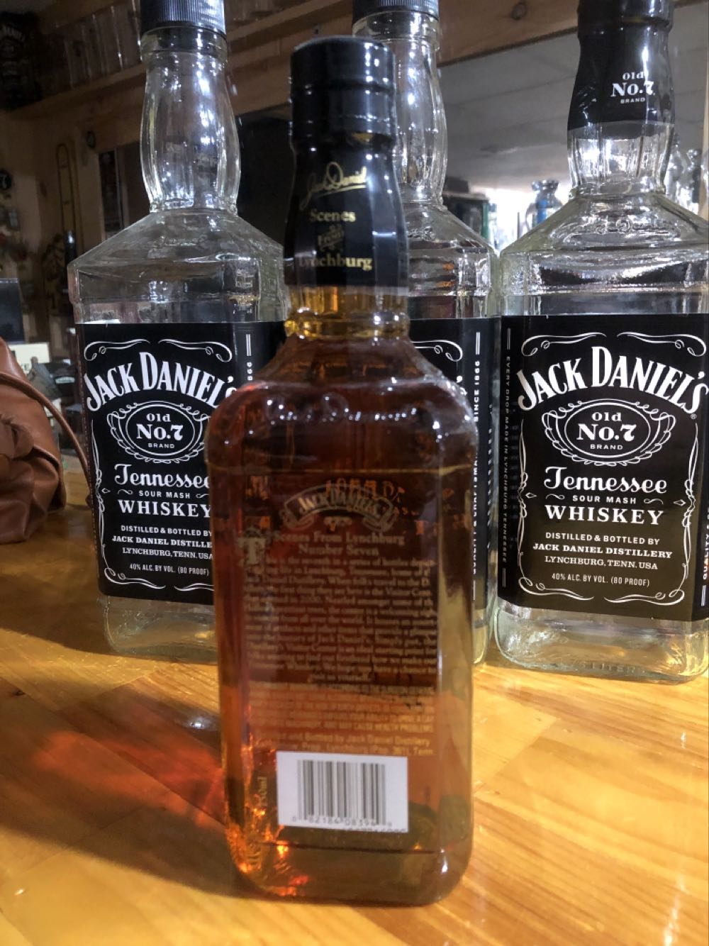 LIQUOR : Scenes # 7  (750 mL) alcohol collectible - Main Image 2