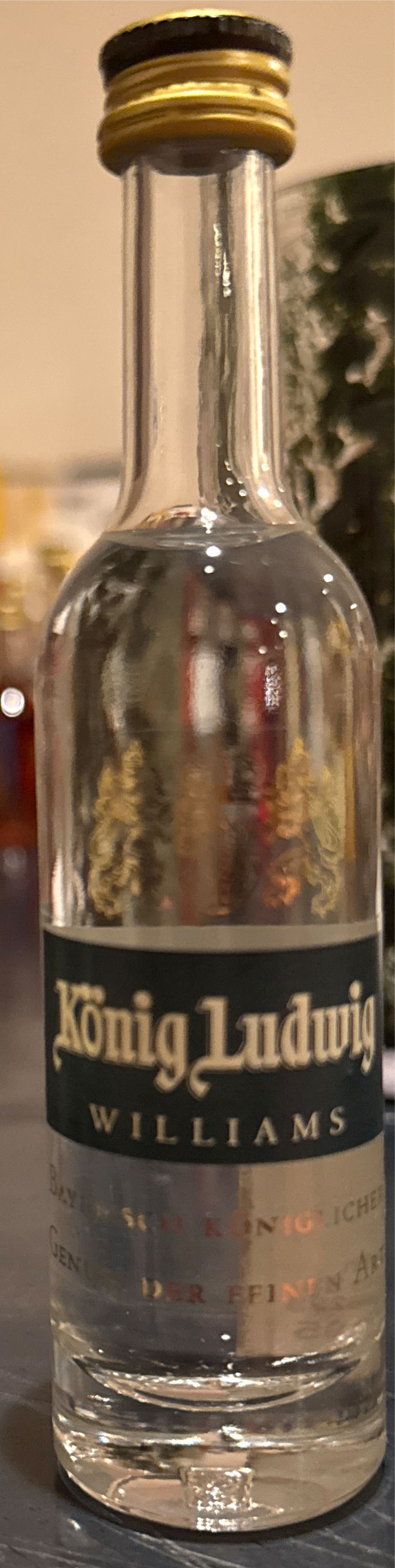 König Ludwig Williams  (50 mL) alcohol collectible - Main Image 2