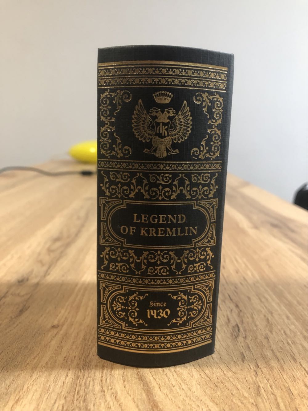 Legend Of Kremlin Premium Vodka Mini  (50 mL) alcohol collectible [Barcode 4603019008669] - Main Image 3