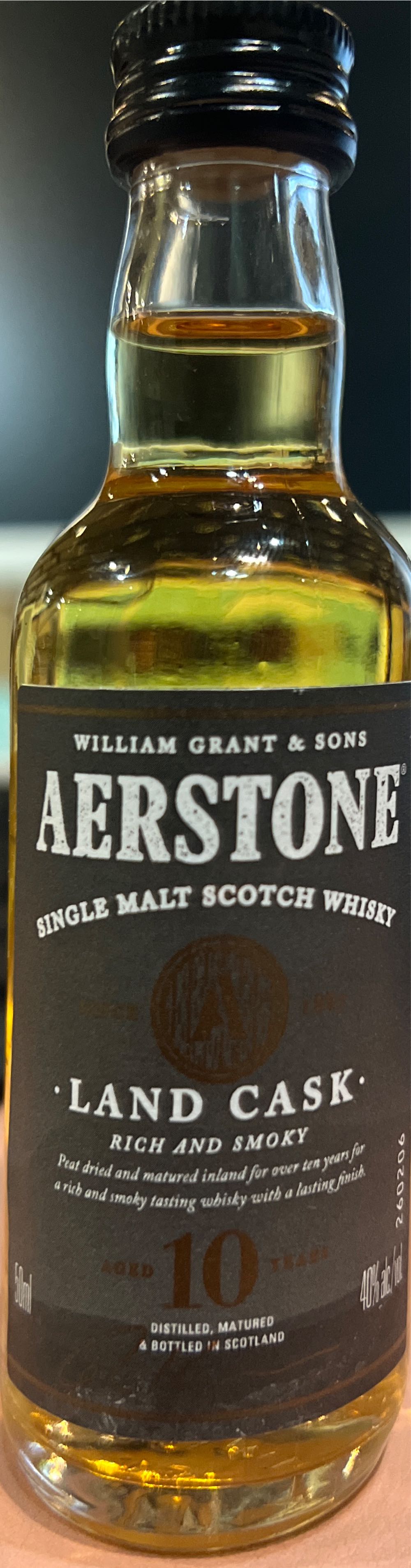 Aerstone Sea Cask 10 Years - William Grant & Sons (700 mL) alcohol collectible [Barcode 5010327415277] - Main Image 2