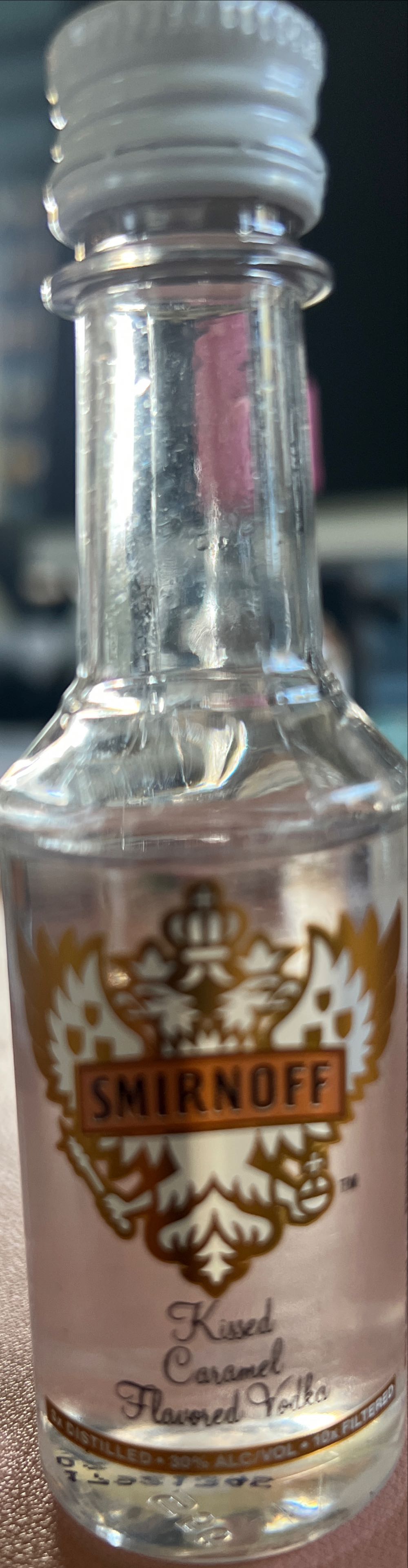 Smirnoff Kissed Caramel - Smirnoff Co. (50 mL) alcohol collectible [Barcode 082000003373] - Main Image 2