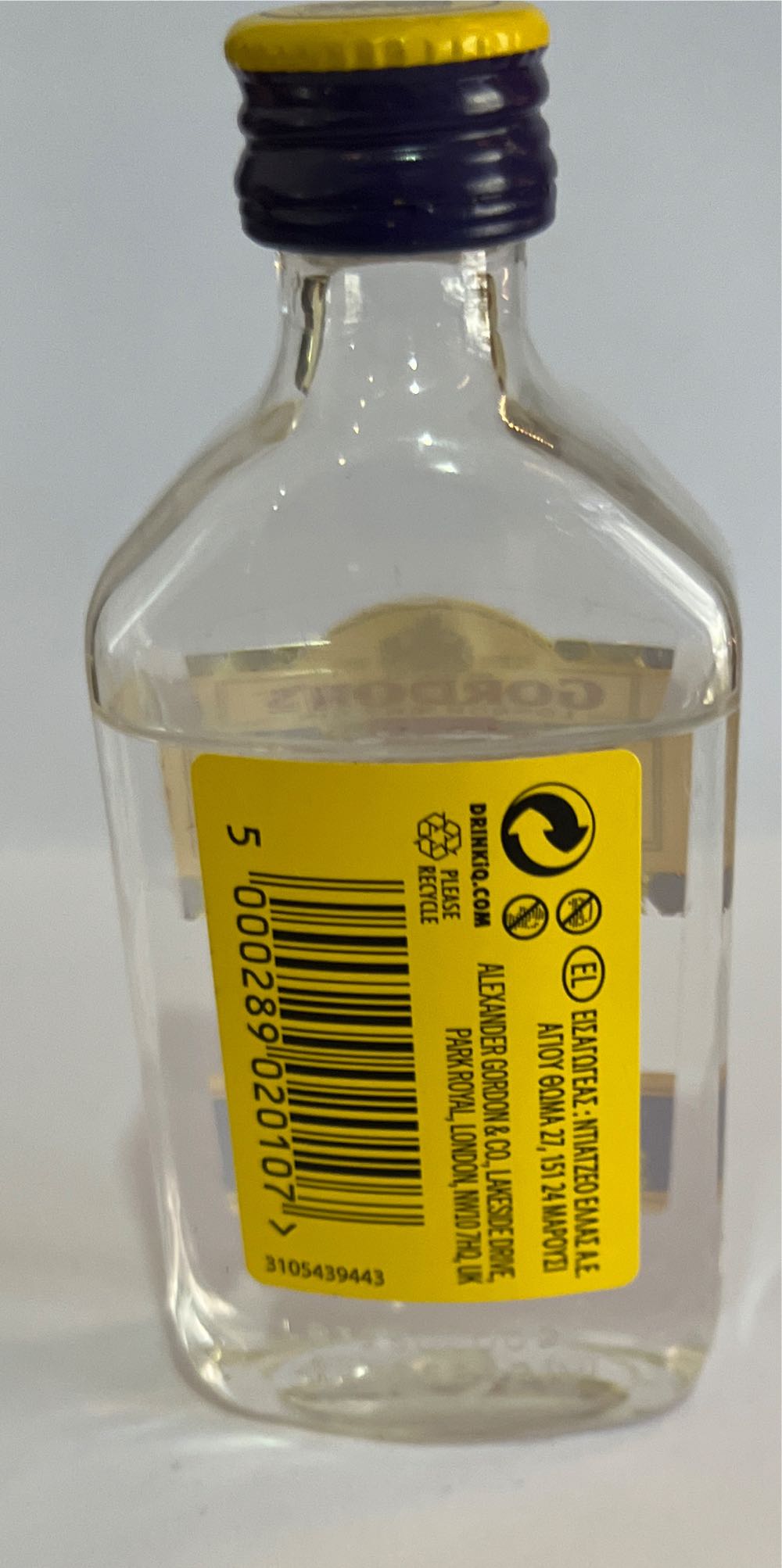 Gordon’s London Dry Gin  (50 mL) alcohol collectible [Barcode 5000289020107] - Main Image 2