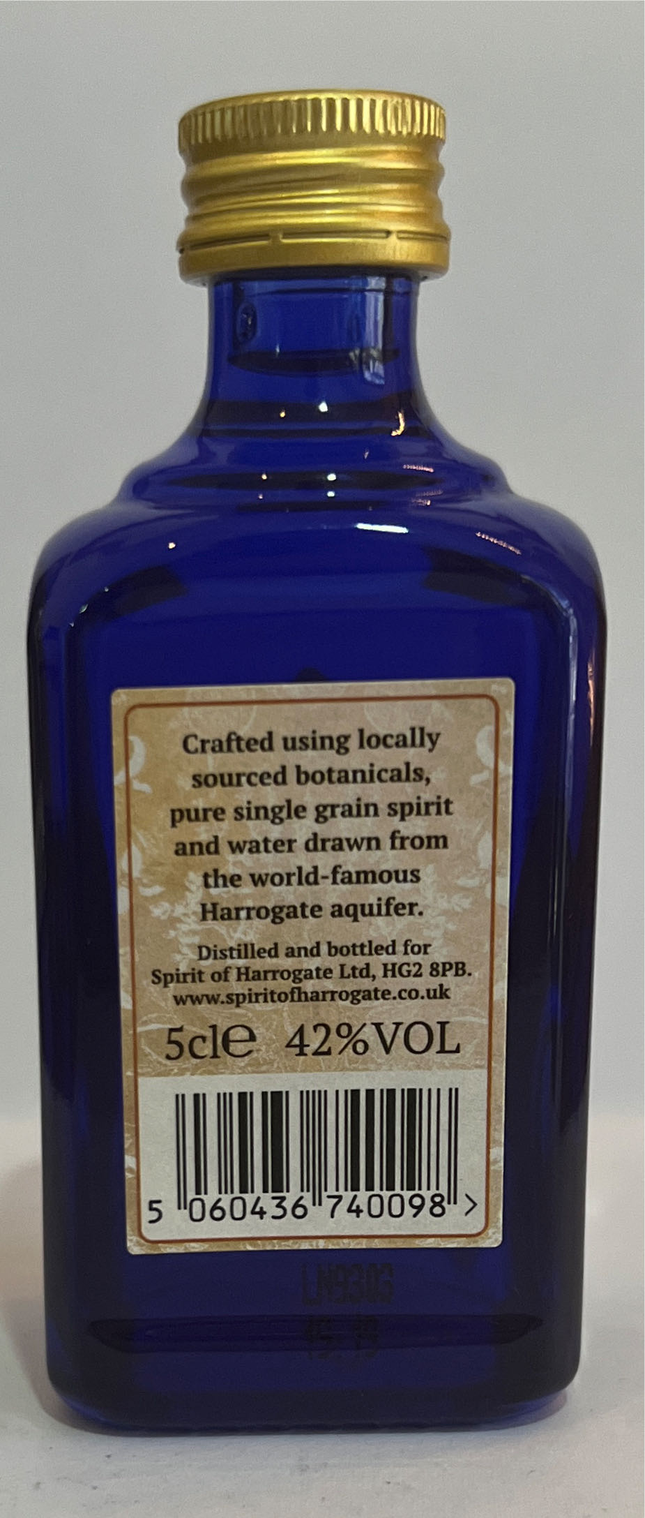 Slingsby London Dry Gin  (50 mL) alcohol collectible [Barcode 5060436740098] - Main Image 2