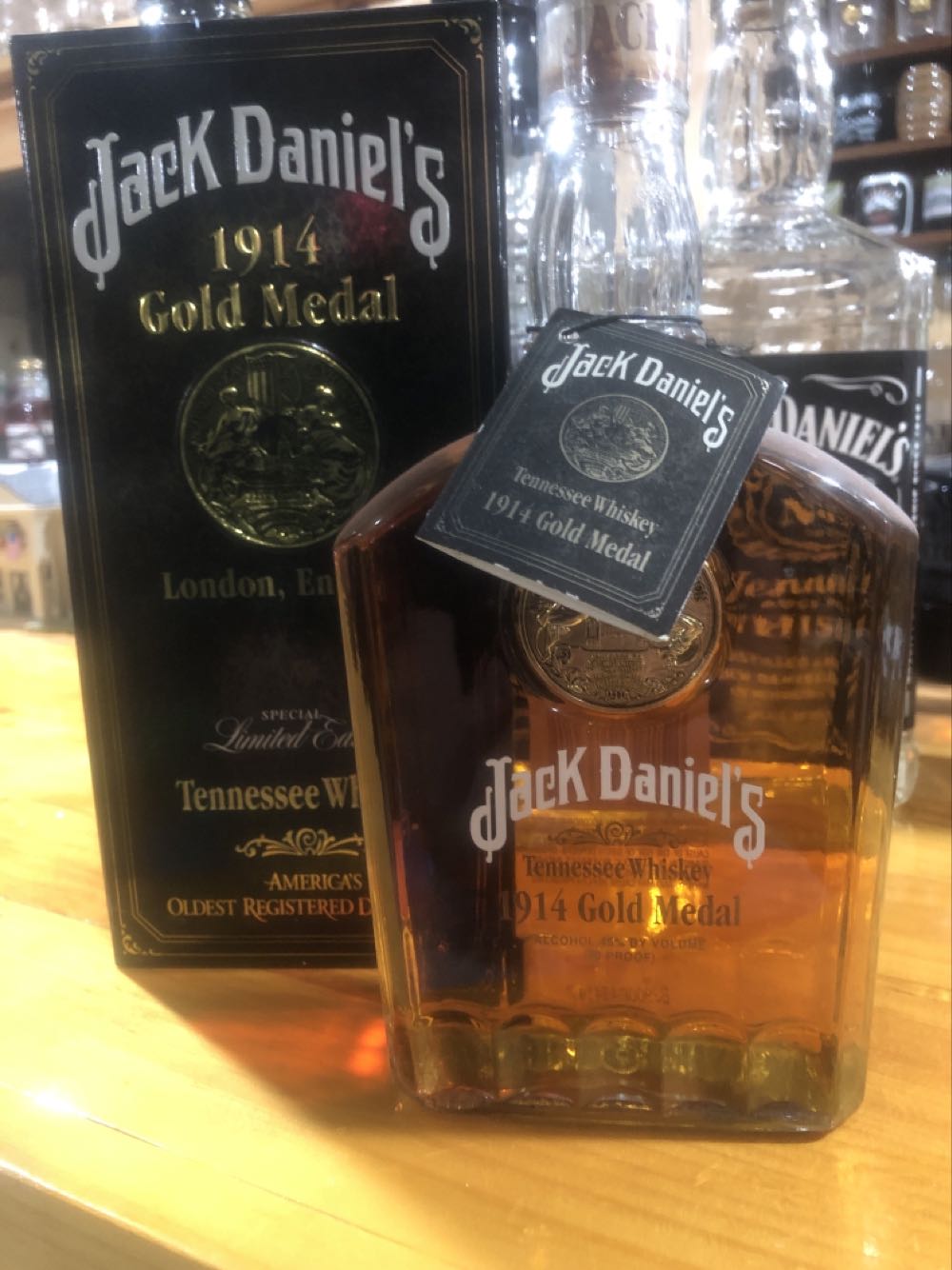 Estrella Jalisco Beer 018200258152