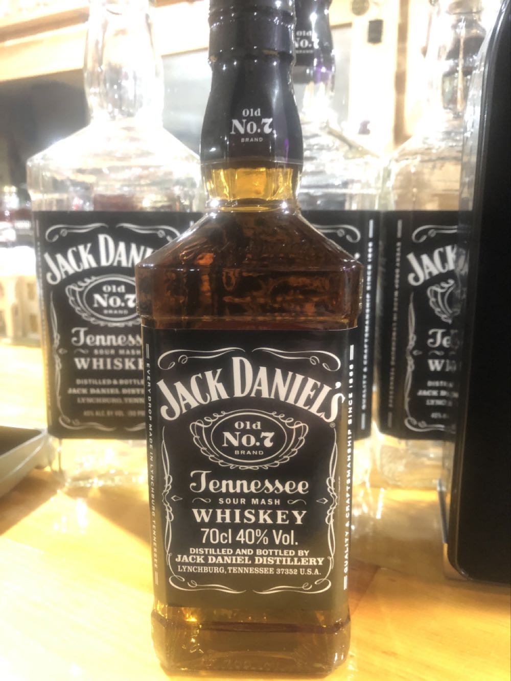 LIQUOR : Black Label JukeBox  (700 mL) alcohol collectible - Main Image 4