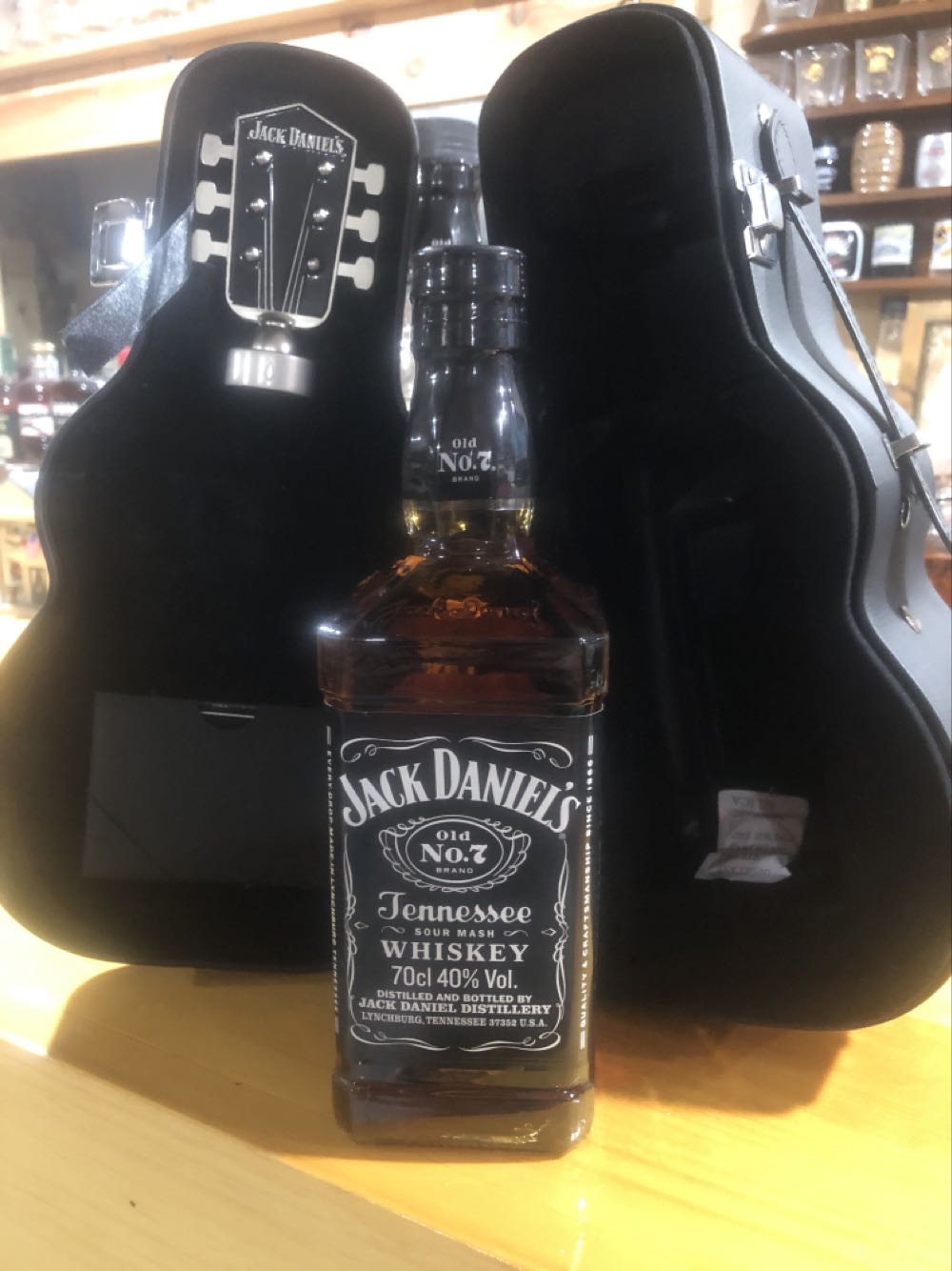 LIQUOR : Black Label Guitar Case  (700 mL) alcohol collectible - Main Image 3