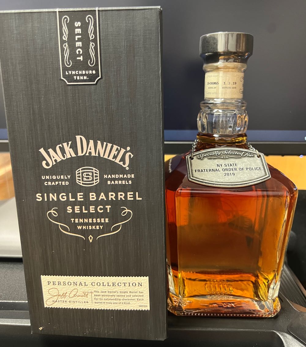 NY State Fraternal Order Police 2019 - Jack Daniel’s Distillery, Lynchburg, TN (750 mL) alcohol collectible [Barcode 082184087008] - Main Image 2