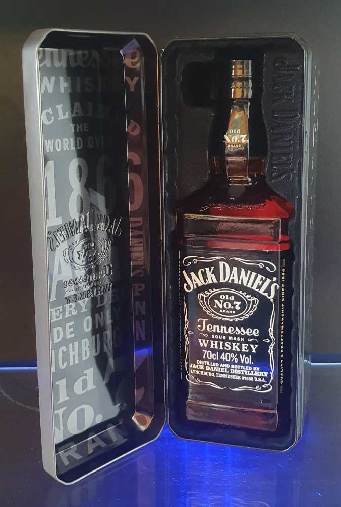 Jahresdose Voll Evo - Jack Daniels Distillery (700 mL) alcohol collectible [Barcode 5099873045947] - Main Image 3