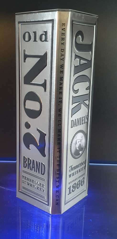 Jahresdose Leer - Jack Daniels Distillery alcohol collectible [Barcode 5099873045947] - Main Image 3