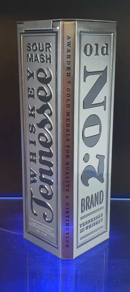 Jahresdose Leer - Jack Daniels Distillery alcohol collectible [Barcode 5099873045947] - Main Image 4