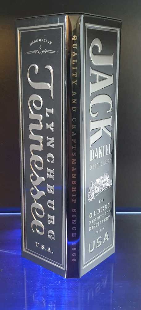 Jahresdose Leer - Jack Daniels Distillery alcohol collectible [Barcode 5099873045947] - Main Image 3