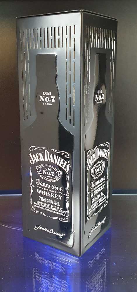 Jahresdose Voll Blacklabel - Jack Daniels Distillery (700 mL) alcohol collectible [Barcode 2099173045947] - Main Image 2