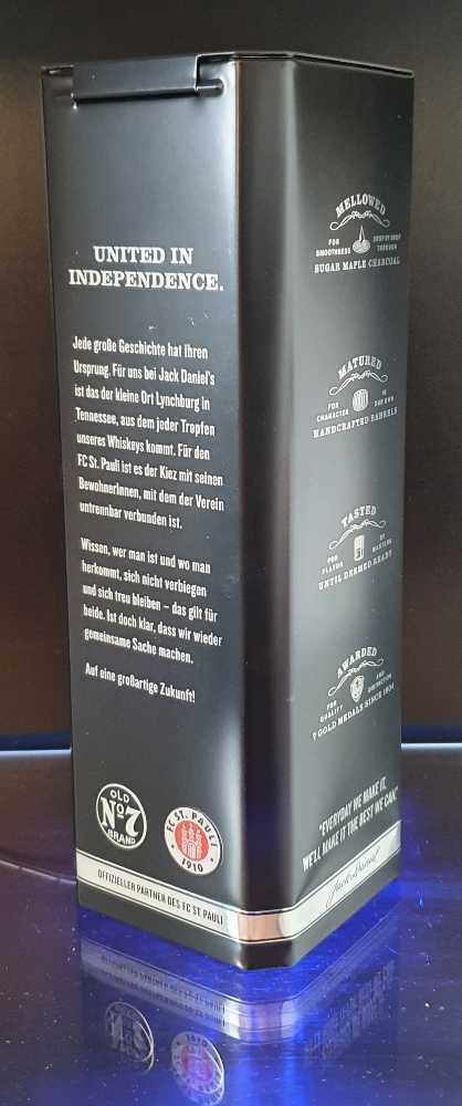 Jahresdose Leer St.Pauli Edition - Jack Daniels Distillery alcohol collectible [Barcode 5099873216392] - Main Image 4