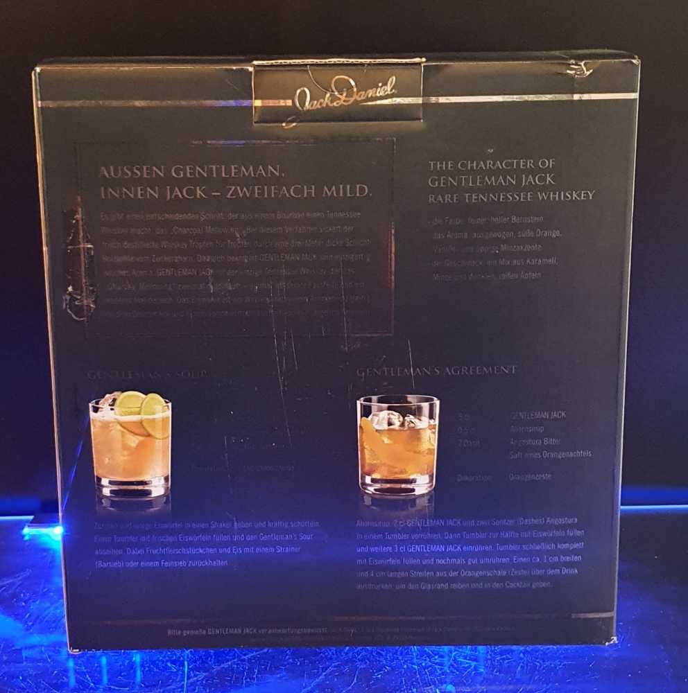 Gentleman Jack Shaker 4th - Jack Daniels Distillery (700 mL) alcohol collectible [Barcode 4013400505125] - Main Image 4