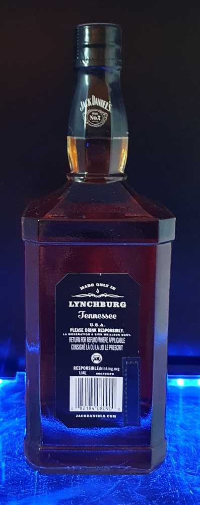 Black Label - Jack Daniels Distillery (1.14 L) alcohol collectible [Barcode 082184080900] - Main Image 4
