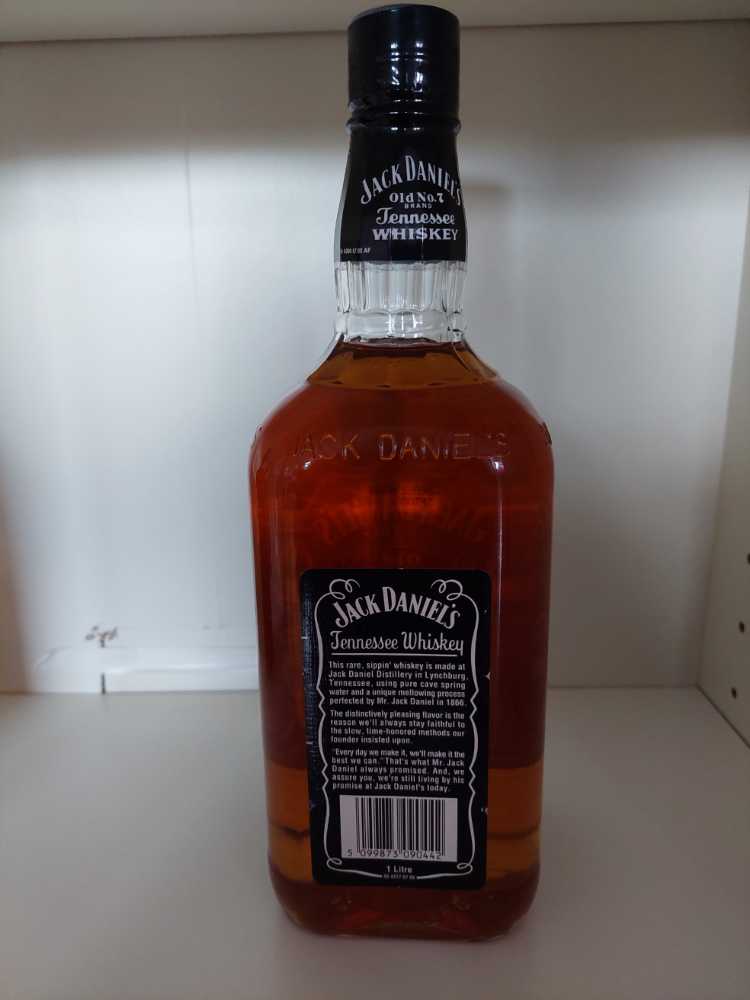 Black Label  (1000 mL) alcohol collectible - Main Image 2