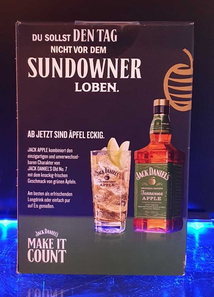 Apple Klein & Glass - Jack Daniels Distillery (350 mL) alcohol collectible [Barcode 5099873221396] - Main Image 4