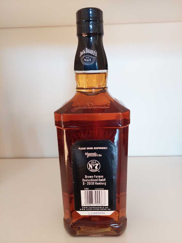Black Label  (1000 mL) alcohol collectible - Main Image 2
