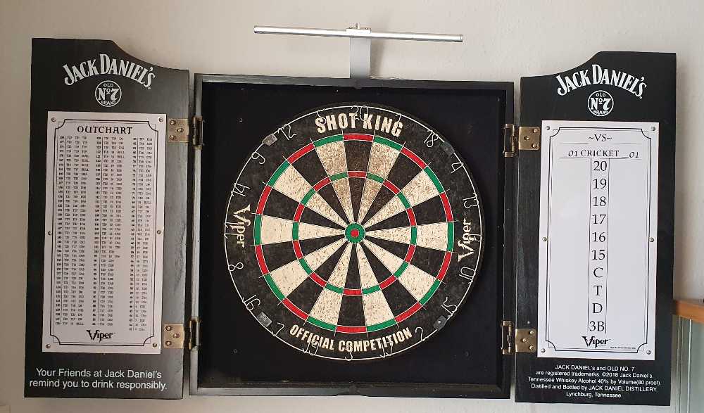 Cabinet Dartboard - Jack Daniels Distillery alcohol collectible - Main Image 2