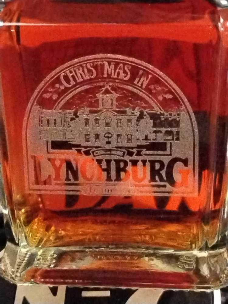 Single Barrel Select Chrismass in Lychburg 12-1-25 - Jack Daniel Distillery (750 mL) alcohol collectible - Main Image 2