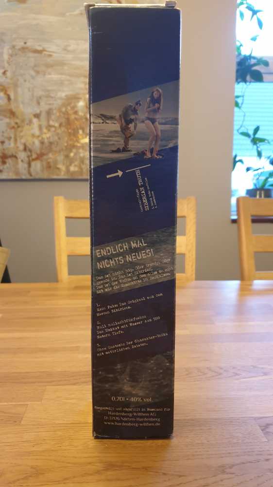 Baikal Vodka 700ml 40% Giftset Russia - Alfa Lux Llc (700 mL) alcohol collectible [Barcode 4055800875217] - Main Image 2