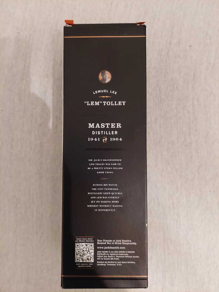 Master Distiller #3   (1000 mL) alcohol collectible - Main Image 2