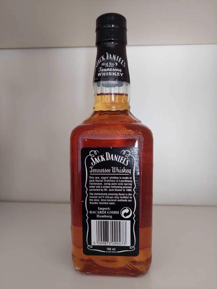 Black Label  (700 mL) alcohol collectible - Main Image 2