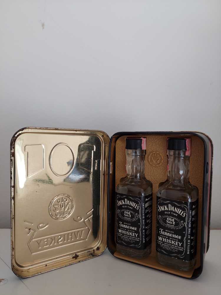 Dose Mini  alcohol collectible - Main Image 2