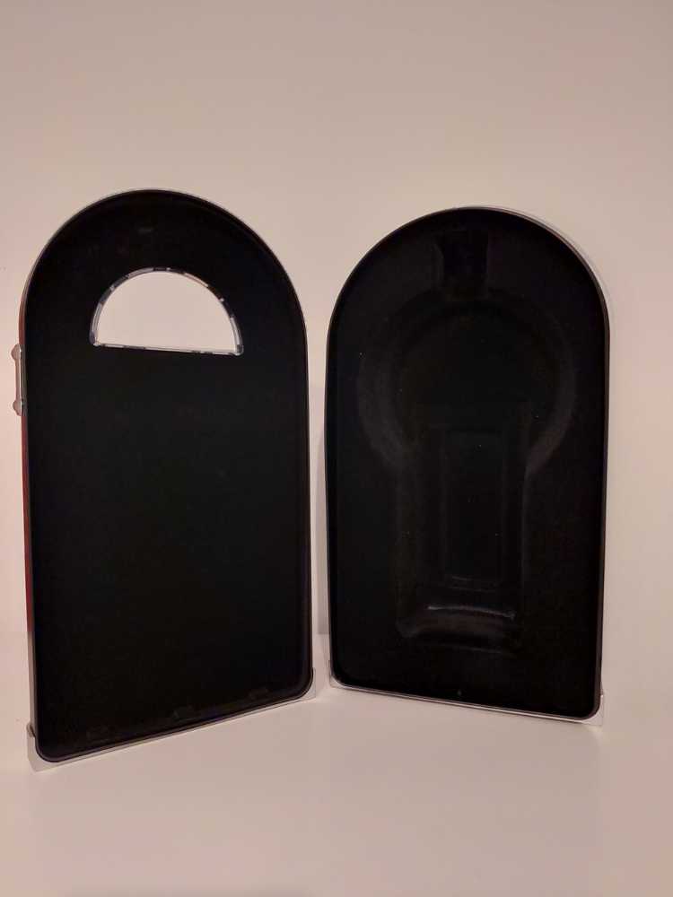 Dose Czechien  (700 mL) alcohol collectible - Main Image 3