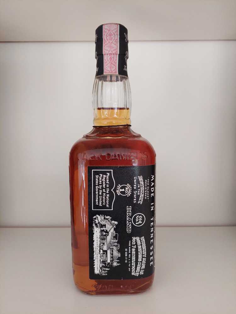 Black Label  (700 mL) alcohol collectible - Main Image 4