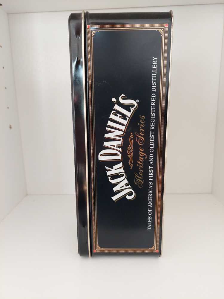 Dose USA Heritage Series Third  (700 mL) alcohol collectible - Main Image 2