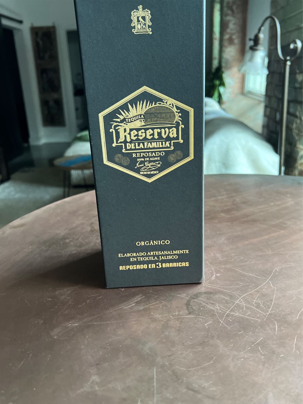 José Cuervo Reserva De La Familia - Casa Cuervo, S.A. de C.V. (750 mL) alcohol collectible [Barcode 811538019590] - Main Image 2