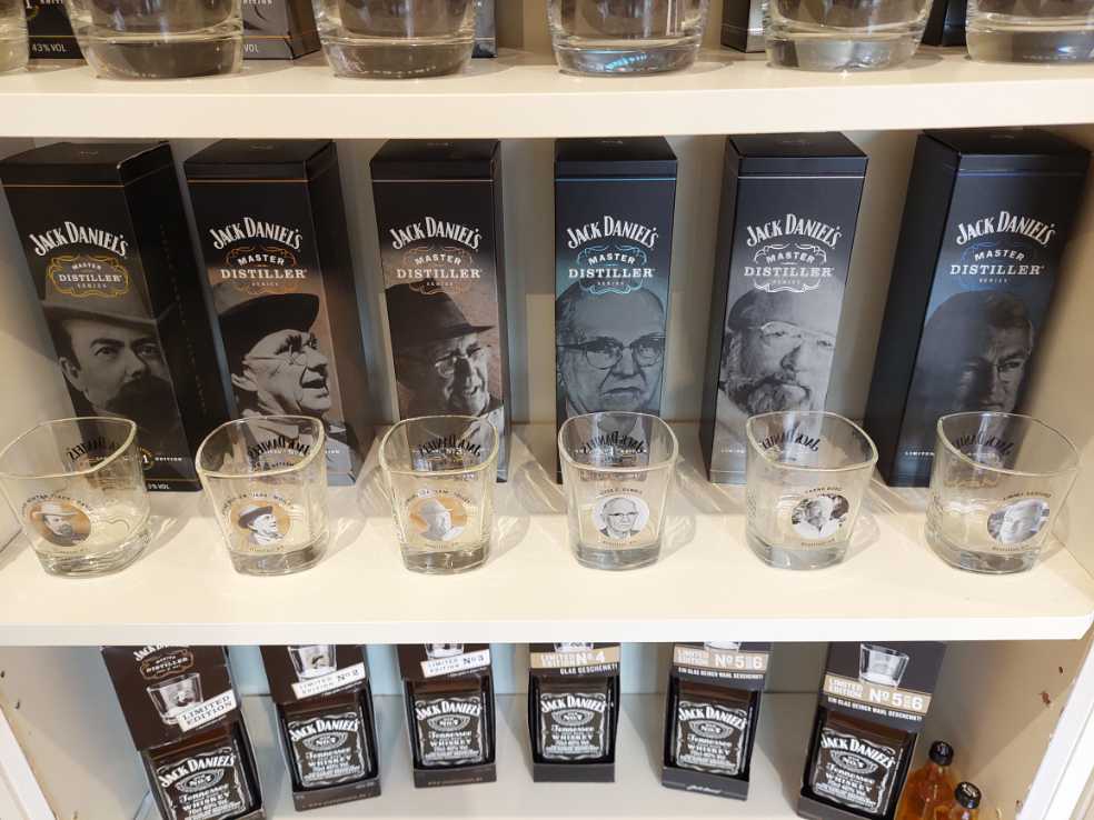 New Amsterdam Pink Vodka Ver 2