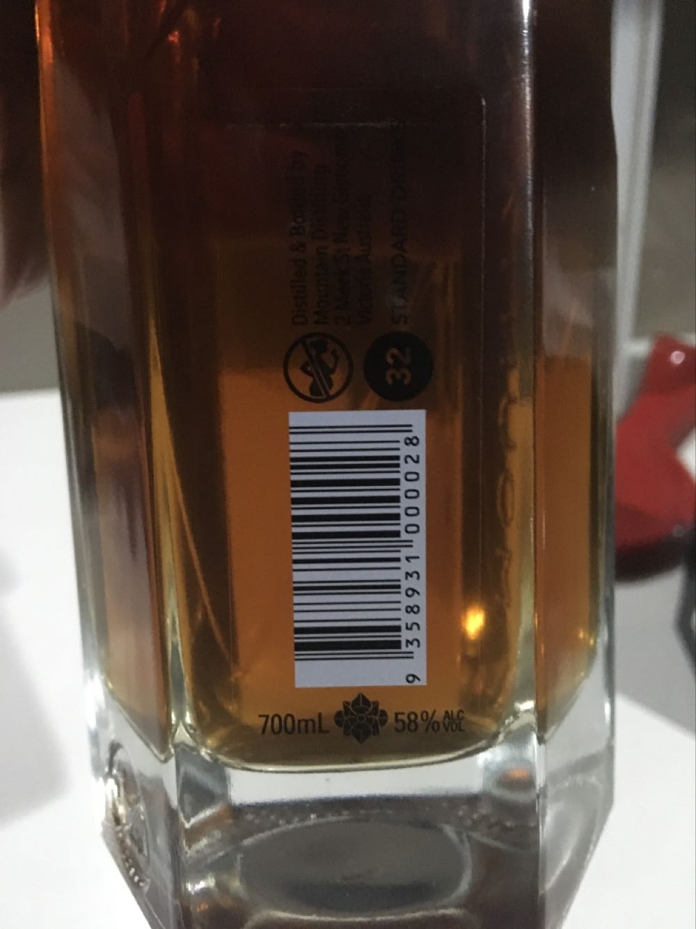 Mountain Red Gum Single Malt Whiskey 700ml  (700 mL) alcohol collectible [Barcode 9358931000028] - Main Image 4