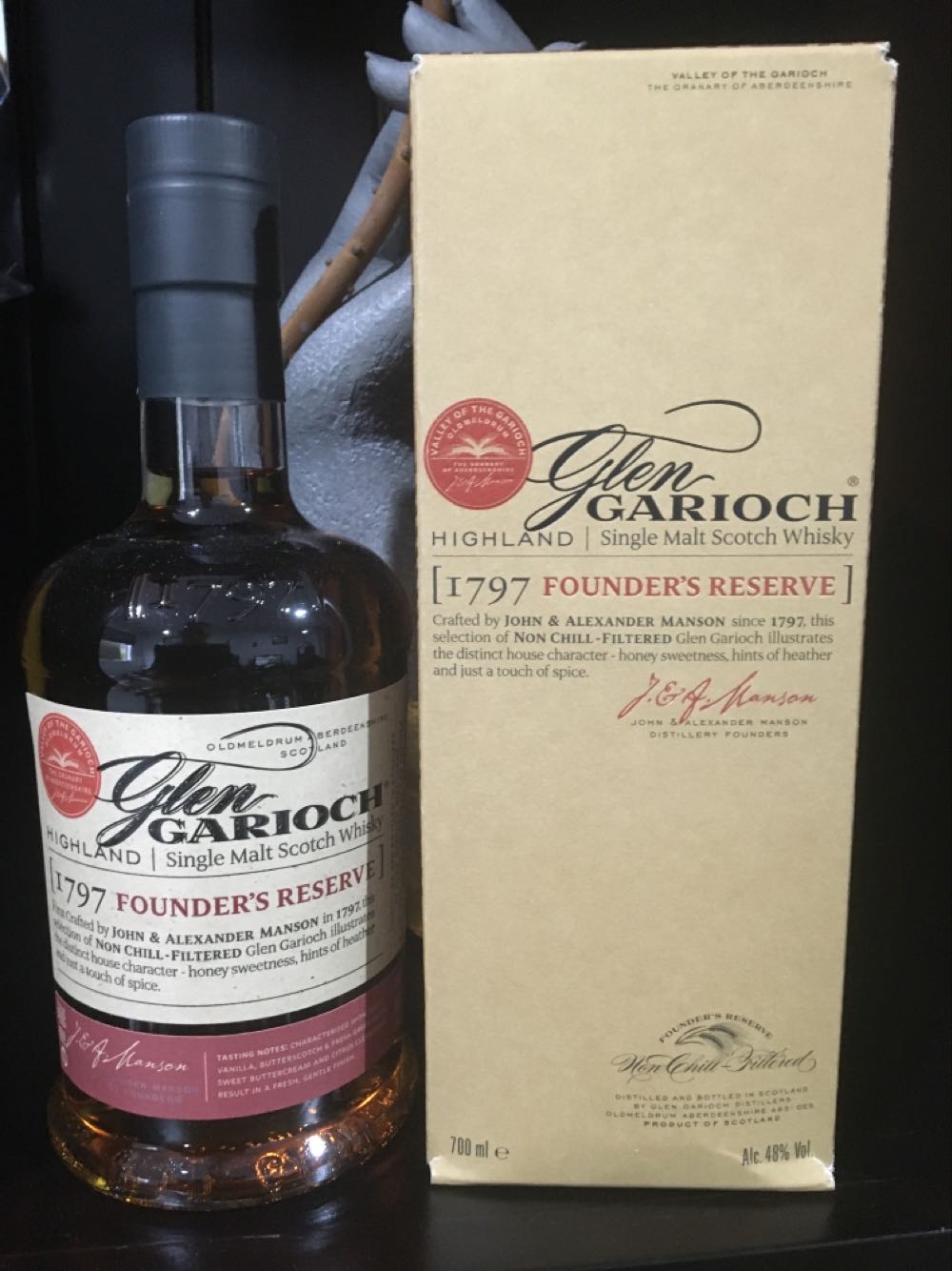 Glen Garioch Founders Reserve Founders - Glen Garioch Distillers (700 mL) alcohol collectible [Barcode 5010496002155] - Main Image 2