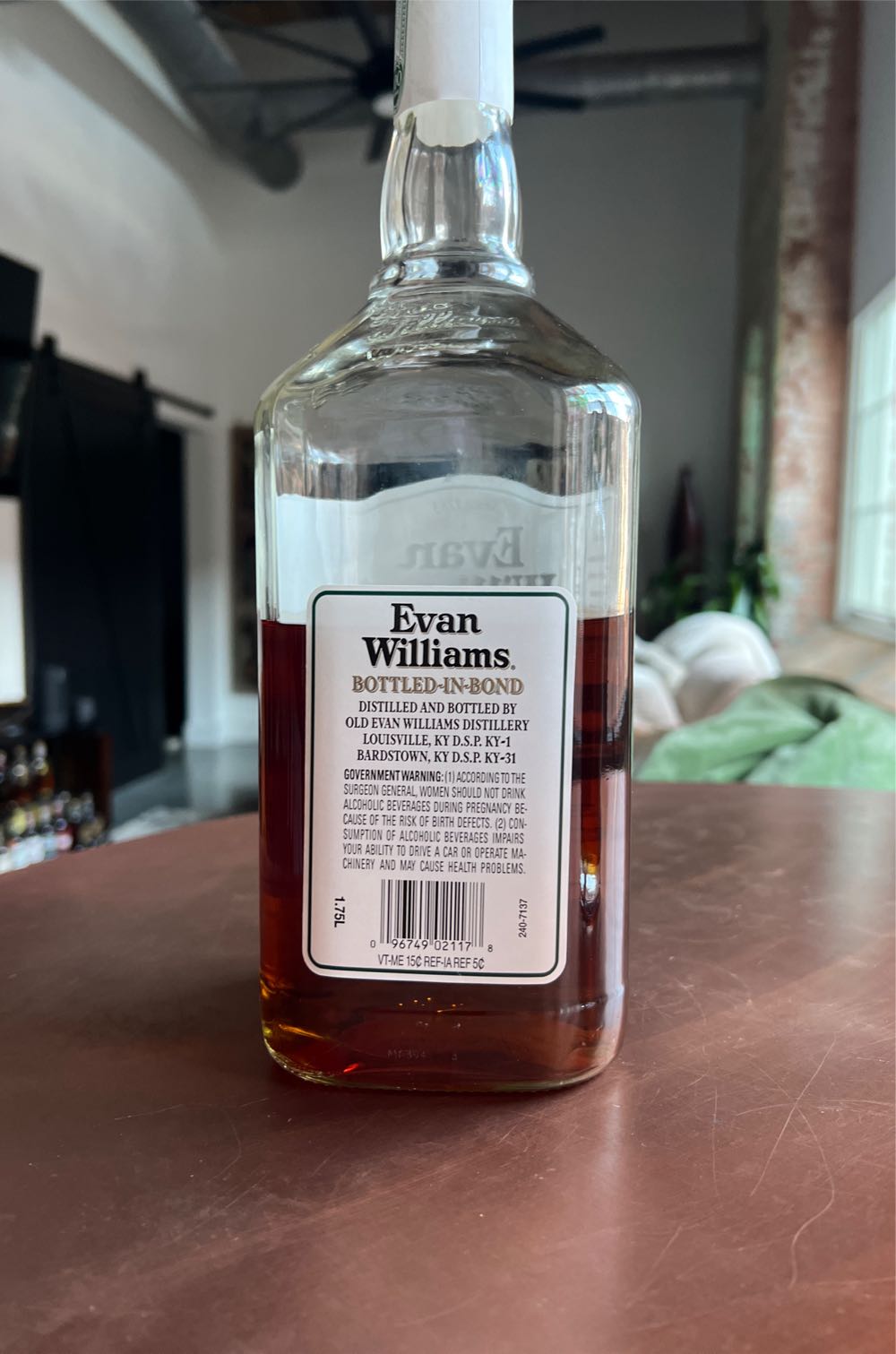Evan Williams Bottled In Bond - Old Evan Williams Distillery (1.75 L) alcohol collectible [Barcode 096749021178] - Main Image 2