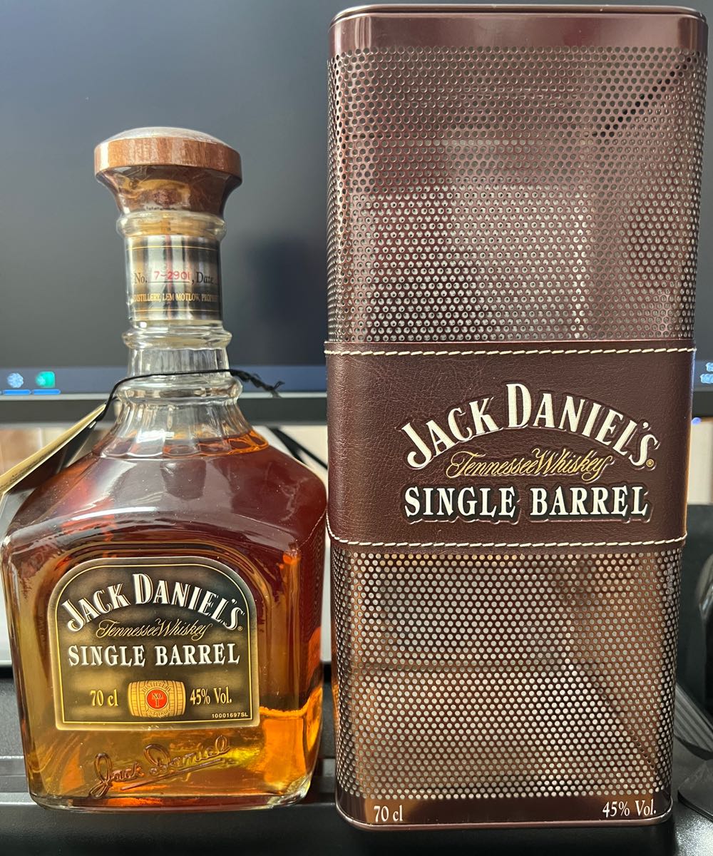 LIQUOR : Single Barrel Rye (b)