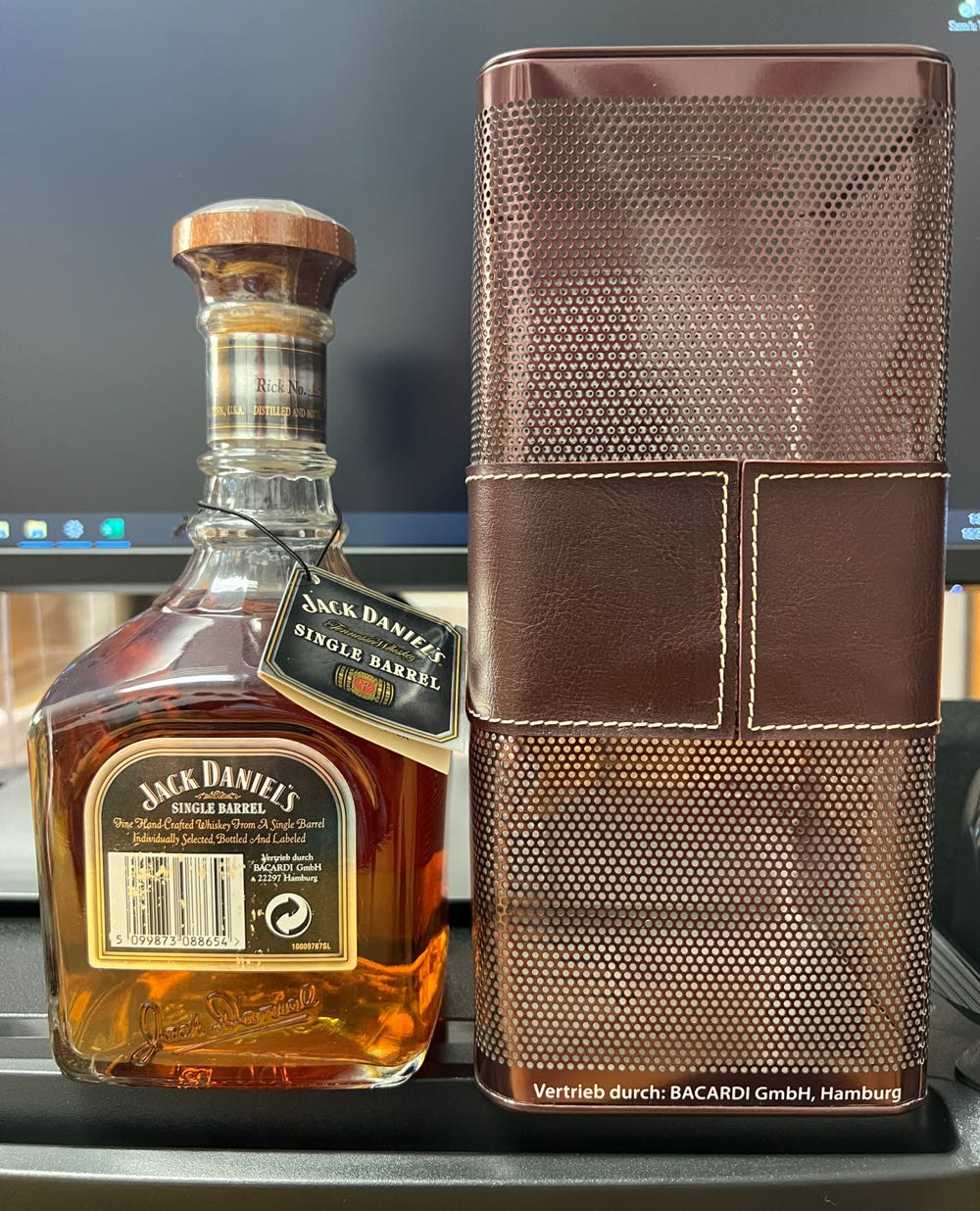 Single Barrel Brown Metal Tin 2007 - Jack Daniel’s Distillery, Lynchburg, TN (700 mL) alcohol collectible [Barcode 5099873088654] - Main Image 2