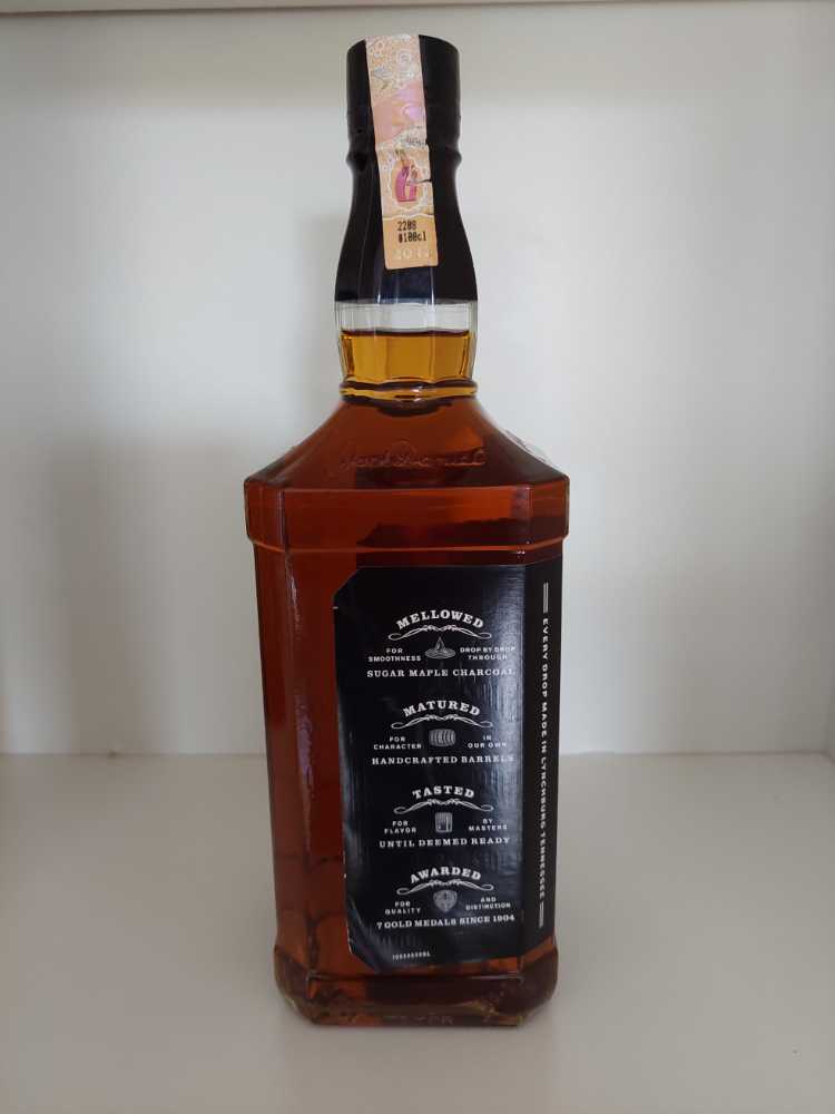 Black Label  (1000 mL) alcohol collectible - Main Image 3