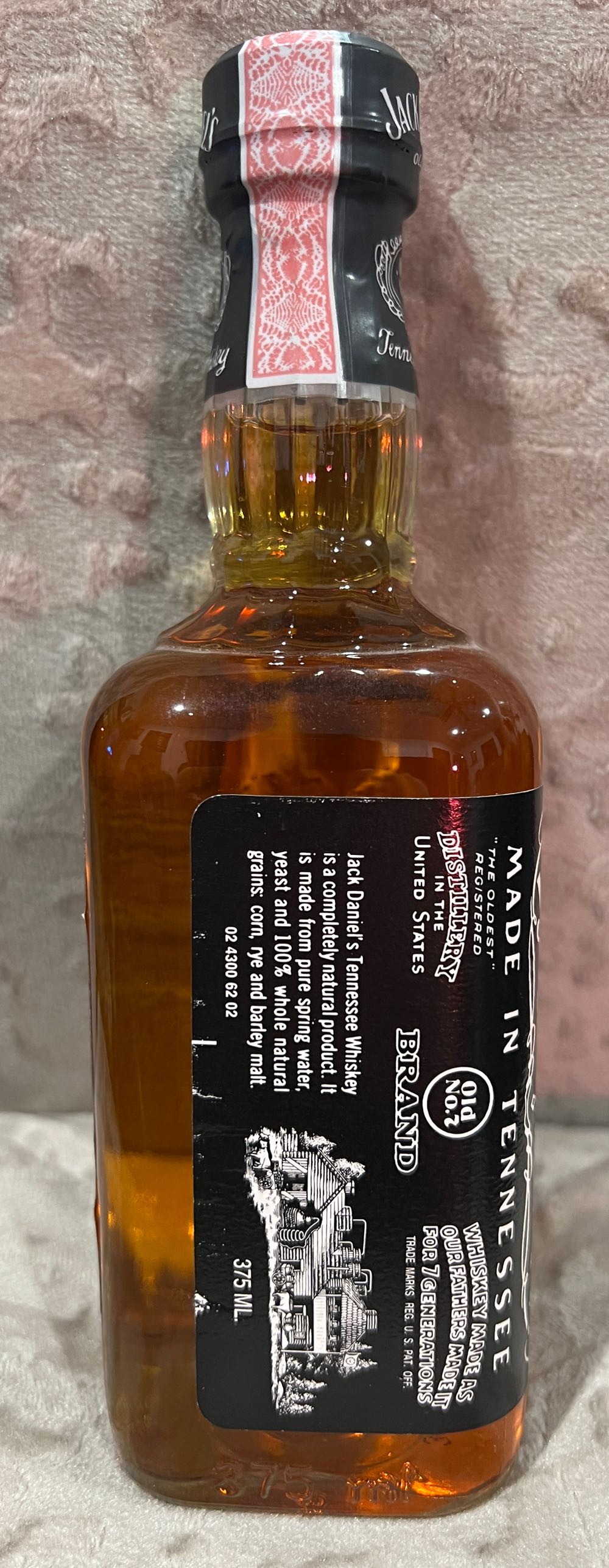 Black Label 1994 - Jack Daniel’s Distillery, Lynchburg, TN (375 mL) alcohol collectible - Main Image 2