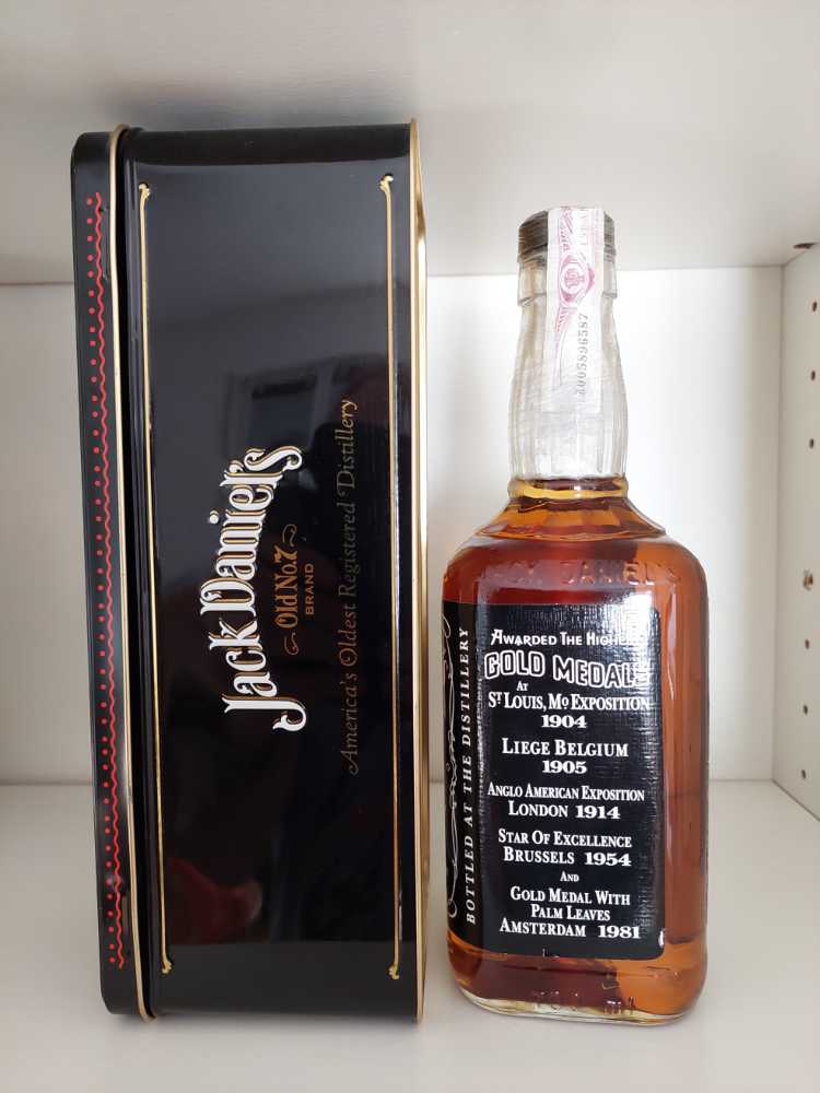 Jahresdose 1997  (700 mL) alcohol collectible - Main Image 2