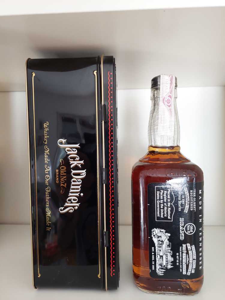 Jahresdose 1997  (700 mL) alcohol collectible - Main Image 4