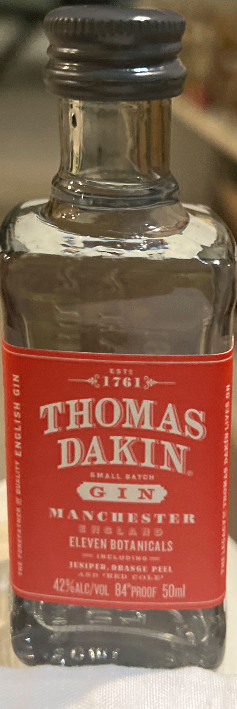 Thomas Dakin Small Batch Gin  (50 mL) alcohol collectible [Barcode 5010296002577] - Main Image 2